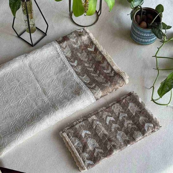 Tepchi Kota Saree (Off-White with Earth Green Prints) - Image 2